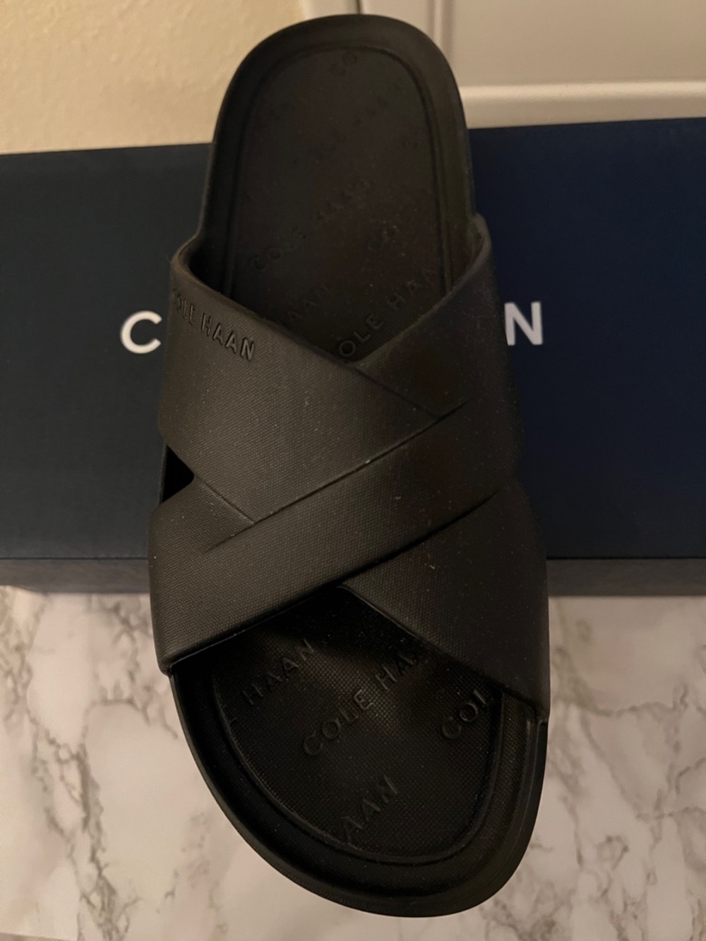 Cole Haan Findra Black Crisscross Pool Slide Sandals New In Box - Picture 2 of 4